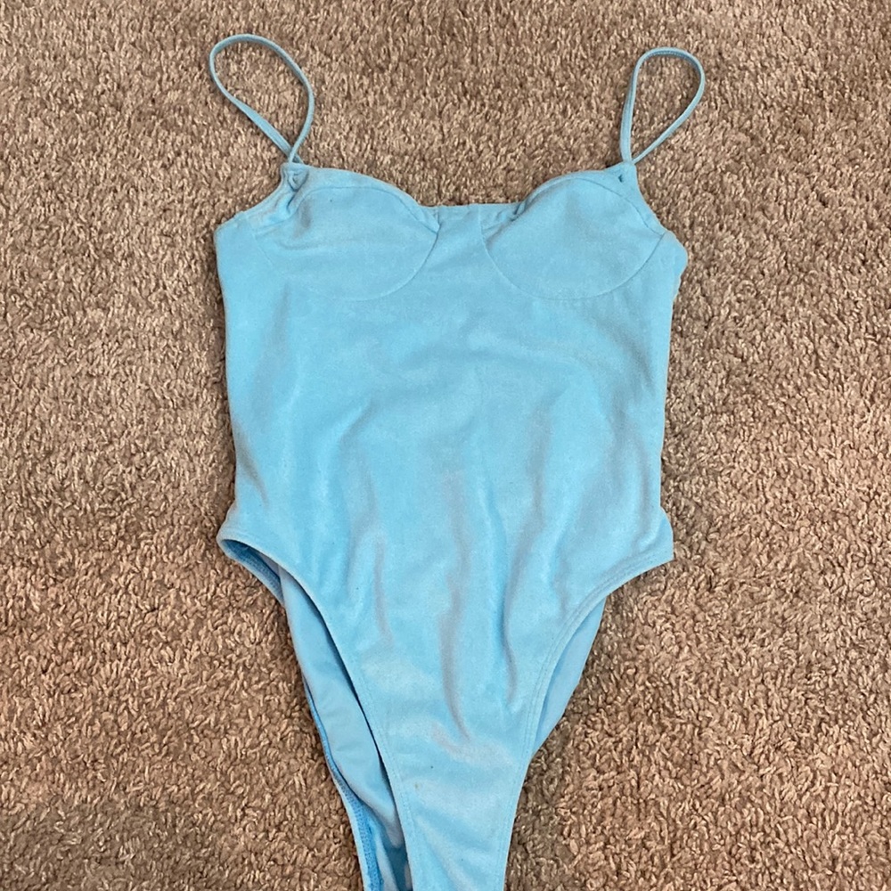 Gorgeous one piece bathing suit! Worn once !